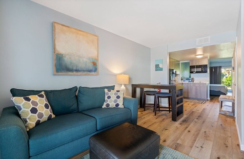 Melbourne Beach House | Townhome # 3 Private Beach, Saltwater pool Family Vacation- Sleeps 8