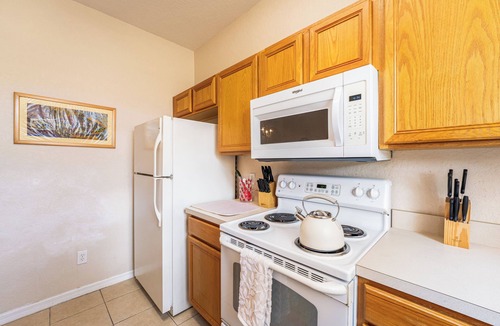 Highgate Park House | Townhome w/balcony in Regal Palms Resort