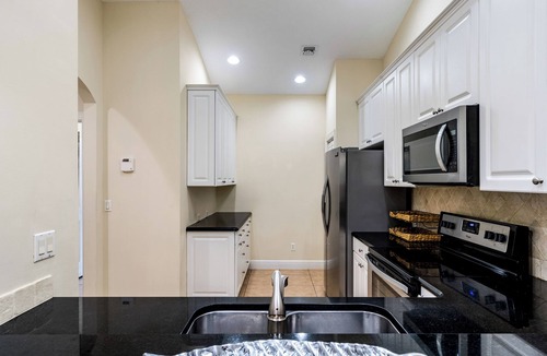 Gifford House | Townhouse in Most Popular Tennis Facility