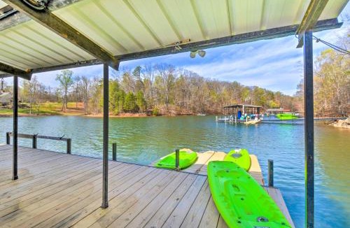 Townville House | Townville Lake House w/Private Dock, Kayaks!