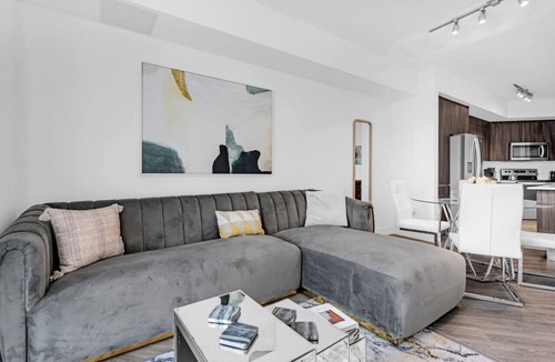Doral Apartment | Tranquil 1 Bed Escape in Doral W/Free Parking