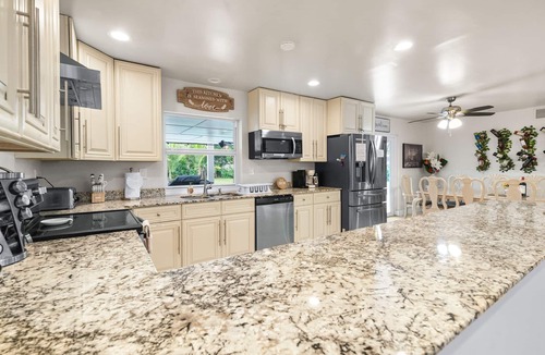 Lake Clarke Shores House | TRANQUIL PALM BEACH 5BR/4BA HOME - PRIVATE POOL - HOT TUB - HOME THEATER