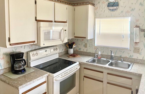 Hutchinson Island South House | Treasure Coast location with resort type amenities