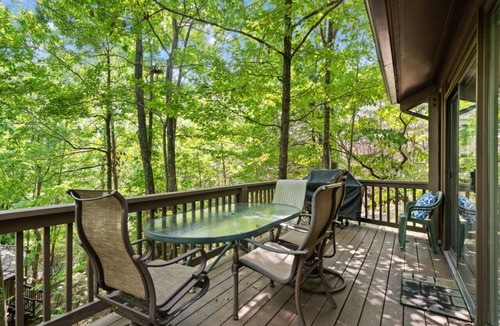 Big Canoe Cabin | Treetopper Knoll Chalet in Big Canoe