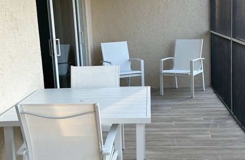Sanibel Condo | TRENDY BEACH CONDO ON THE GROUND FLOOR!