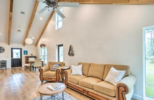 Palm City House | Trendy Palm City Cottage w/Porch on 5 Acres!