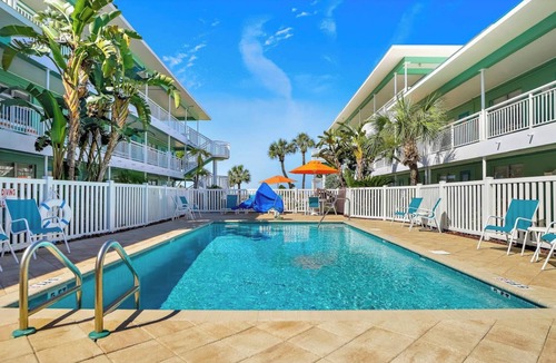 Treasure Island Condo | Tropic Terrace Suite #10 - Beachfront Resort
