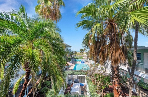 Treasure Island Condo | Tropic Terrace #37 - Beachfront Resort