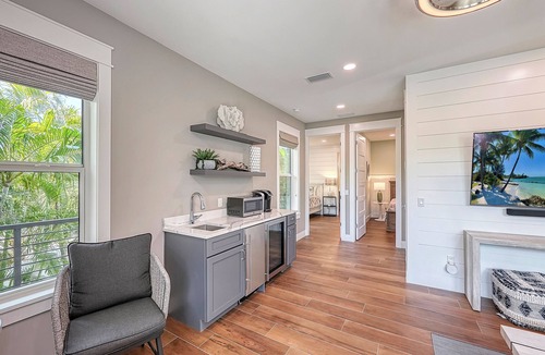Siesta Key Village House | Tropical Oasis | Luxury Home on Siesta Key w/Private Heated Pool/Spa, Steps to Beach & Village!