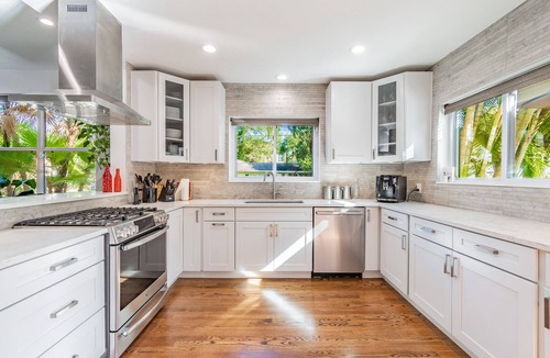 Virginia Park House | Tropical pool home in the heart of South Tampa
