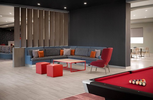 Spring Hill Hotel | Tru By Hilton Spring Hill