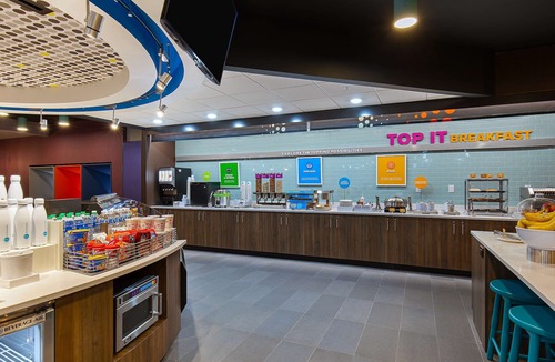 Lexington Hotel | Tru by Hilton University Medical Center