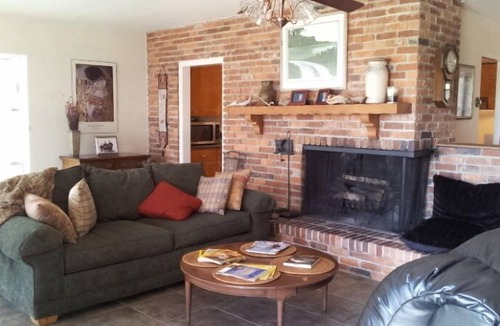 Winter Garden House | True Whimsical Lakefront Getaway; Loved By Returning Snowbirds!