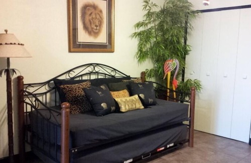 Winter Garden House | True Whimsical Lakefront Getaway; Loved By Returning Snowbirds!