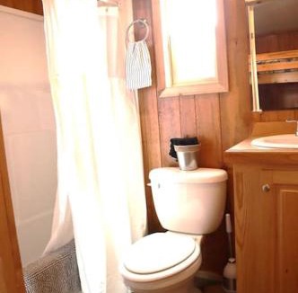 Steinhatchee House | Truth Harbors Cabin 2 - Downtown Steinhatchee