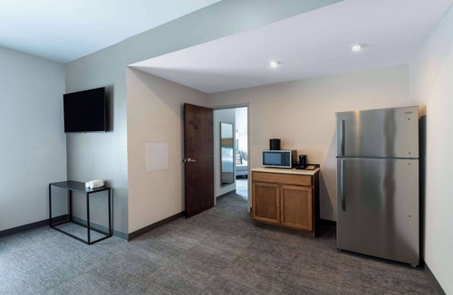 Tallahassee Hotel | TRYP by Wyndham Tallahassee North I-10 Capital Circle