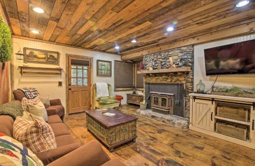 Sautee Nacoochee House | Tubes & Outdoor Games: North Georgia Mtn Retreat