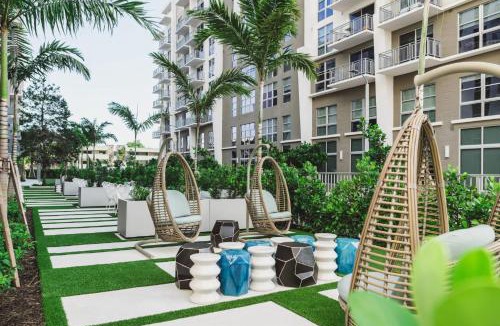Glenvar Heights Apartment | Tucker at Palmer Dadeland Miami