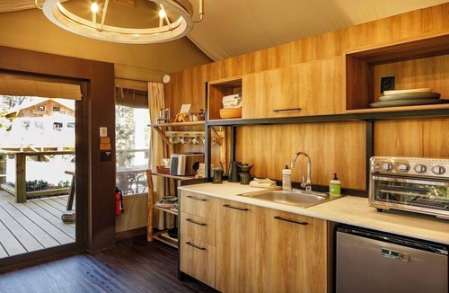 Zirconia House | Tuxedo Falls
