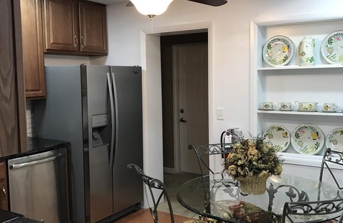Yacht Club House | Twin House shared Volleyball pool 3 King bedrooms, 2 sofa sleepes 8
