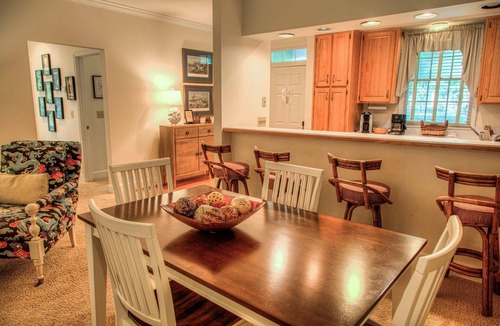 Murrells Inlet House | Two-Bedroom Cottage Located within the Historic Wachesaw Plantation