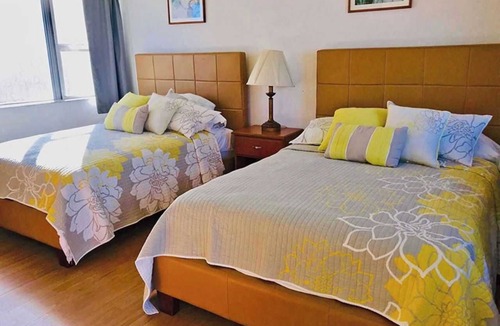 Survey Creek Hotel | Two double bed studio with full kitchen on 2nd floor .