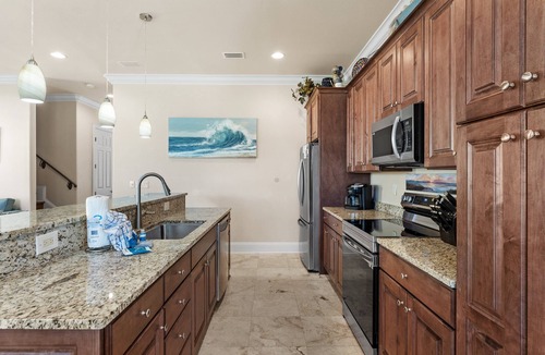 Villa Lago House | Two Golf Carts ~ Near Golf Course ~ Community Pool
