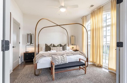 West End House | TWO Side by Side Homes - min to Vandy 3min to Bars