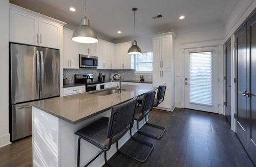 Charlotte Park Villa | Two Spectacular Homes- 20 Guests - Outdoor Patio