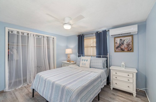 Lochmoor Waterway Estates House | Ultimate Riverfront Escape w/private heated pool
