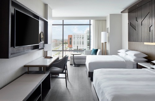 University Place Hotel | UNC Charlotte Marriott Hotel & Conference Center