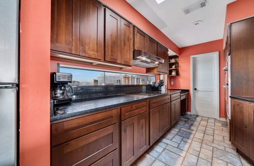 Gulf Shores Condo | UNIQUE GULF FRONT CONDO, CONVENIENT LOCATION, PENTHOUSE FLOOR, FABULOUS VIEWS!