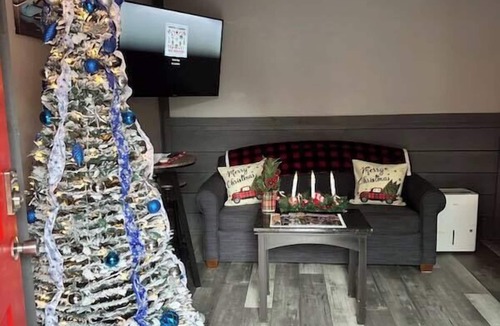 Maryville Bed & Breakfast | Unit #6 Jedi’s Fall - Dragon Depot at Dragon City