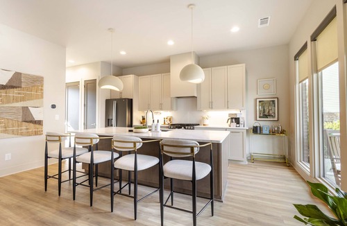Historic Edgefield House | Unit 9 I Experience Noa Nashville | 4BR Luxury Retreat + Resort Pool