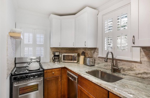 Old Village Apartment | Unit B - Old Village Historic Southern Charm