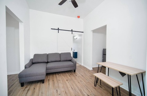 Five Points Apartment | Unit C / Studio Unit