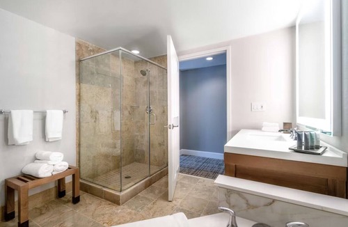 Braselton Hotel | Unwind in Top Area Accommodations Perfect for Spa Days or Golf Retreat l 4 Rooms
