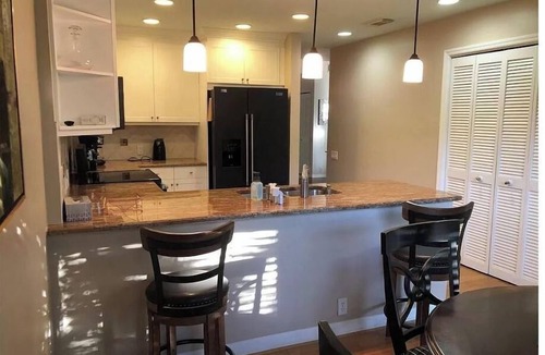 Biggar Condo | Updated 1st floor Villa Condo 3/2 with attached Garage - 12 mins to the Beaches!