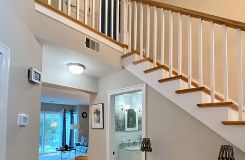 Mount Pleasant Condo | Updated Condo centrally located