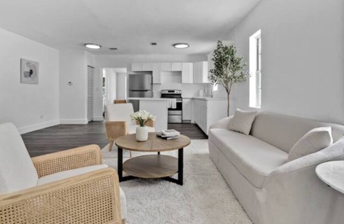 Little Haiti House | Upper Design District 3BD Home w/Jacuzzi &Backyard