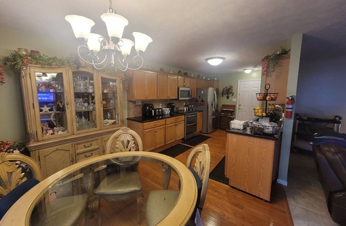 South View House | Upscale Home Quiet Area with Hot Tub Near Hope Mills Lake