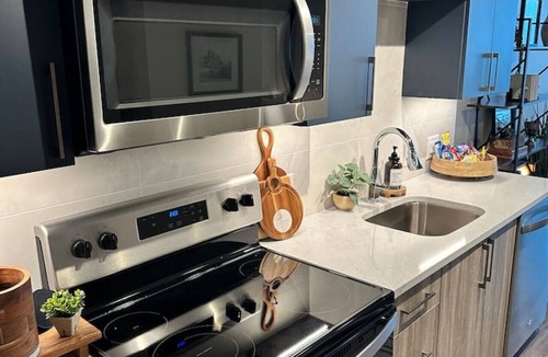 Germantown Apartment | Upscale Nashville Getaway: Resort-Style Amenities