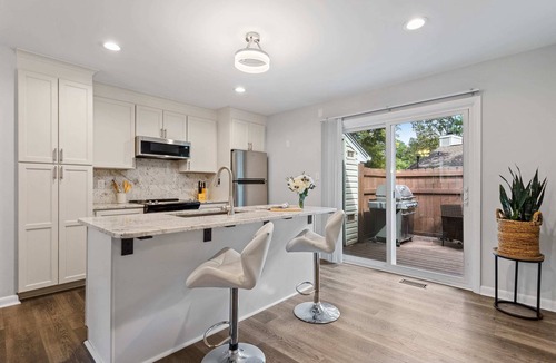 Southwest Raleigh House | Upscale Raleigh Retreat | Pet-Friendly | Back Deck