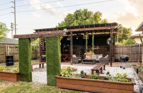 East Ybor House | Upscale Ybor House with Outdoor Living Space