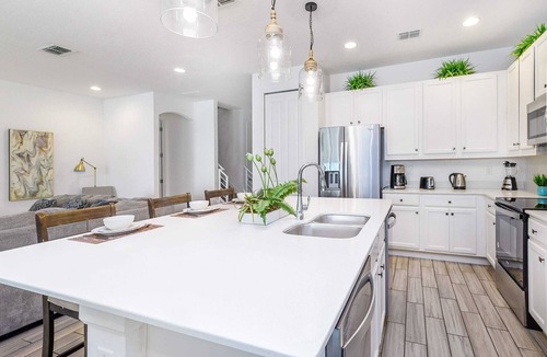 Kissimmee House | Upstay: Luxury 10BR Mansion w Pool,Hot Tub & Games