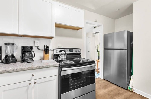 Norwood Apartment | Uptown Apartment, Near Parks! The Bricks Unit 4