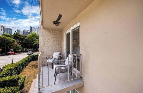 The Roads Apartment | URBAN4-4 | relax in your apartment near Brickell