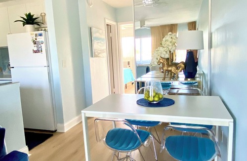 Garden Isles Condo | Vacation rental South Florida with relaxing water view