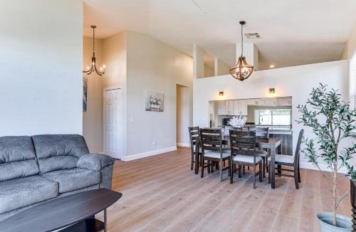 Valrico House | Valrico Home with Yard about 14 Mi to Downtown Tampa