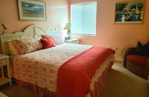 Vanderbilt Beach Apartment | Vanderbilt Beach 3br/3ba condo